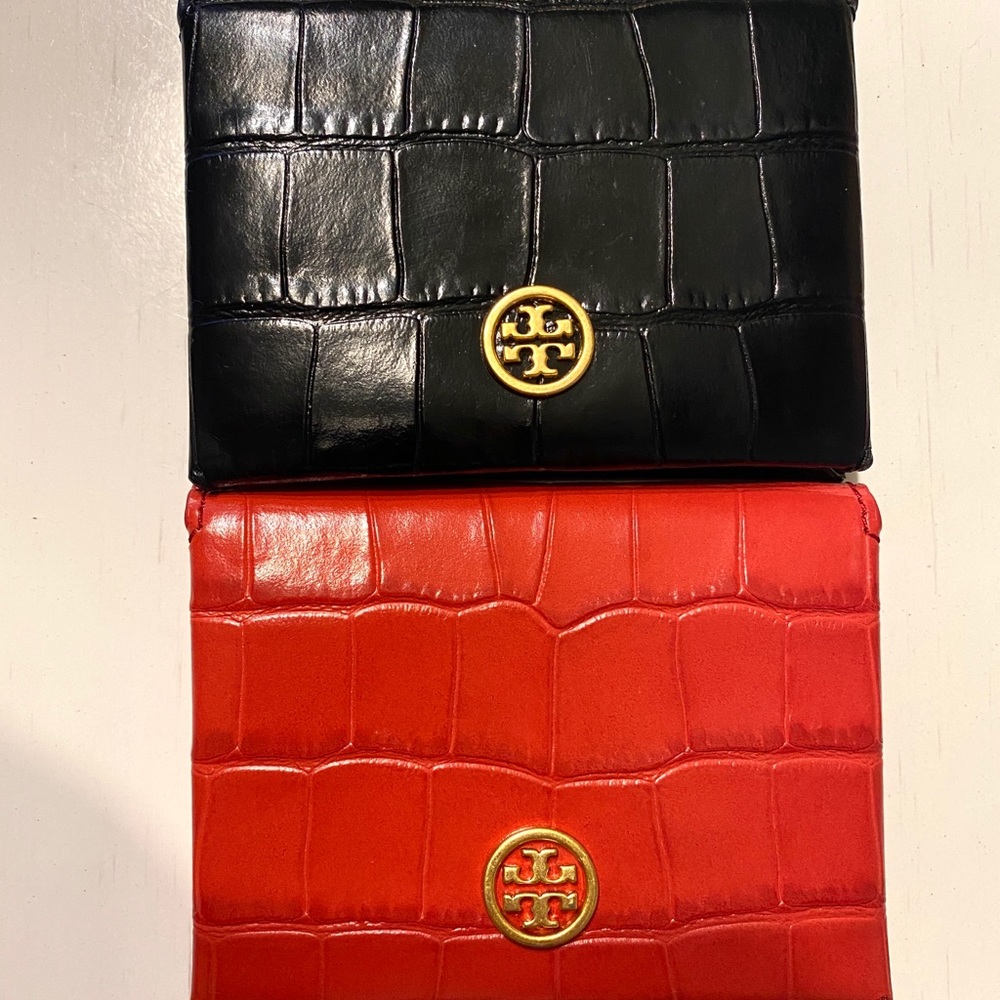 Tory Burch Parker Croc Embossed Leather Card Case